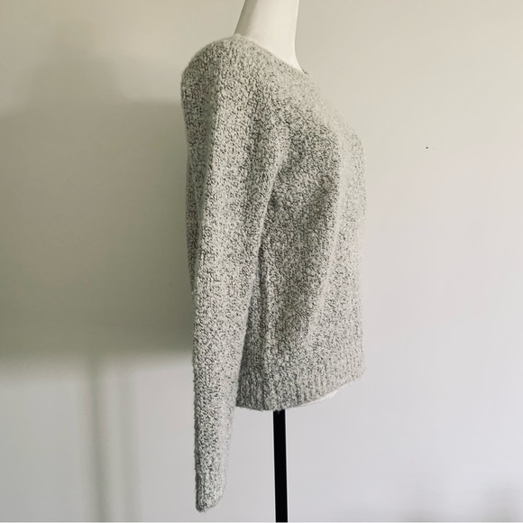 GAP boucle wool blend sweater - Picture 4 of 11